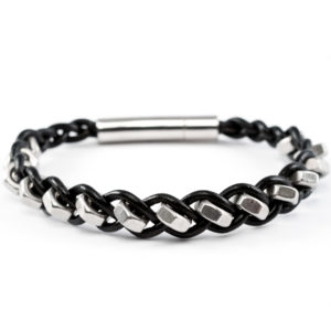 1-reihiges, schwarzes Armband aus Muttern und Leder