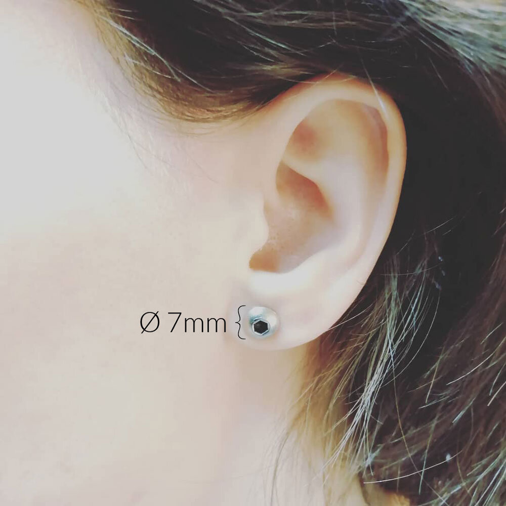 Ohrstecker "Allen" mit Größenangabe